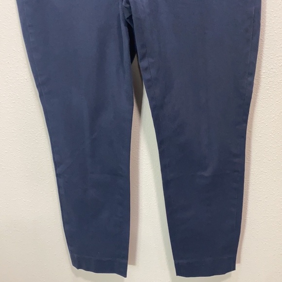 Everlane The Curvy Side-Zip Stretch Cotton Pant in navy blue - Picture 6 of 14